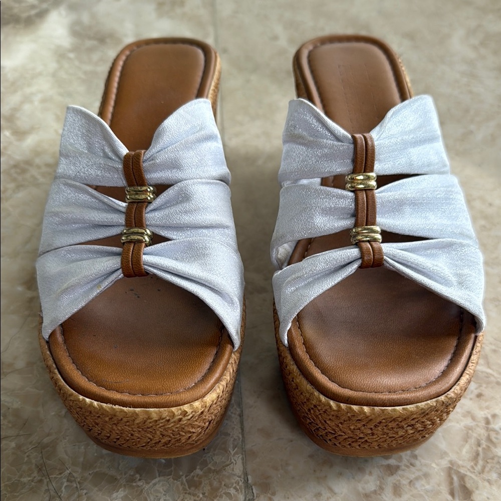 Italian Shoemakers Amayra Wedge Sandal in Sparkly White - Picture 3 of 7